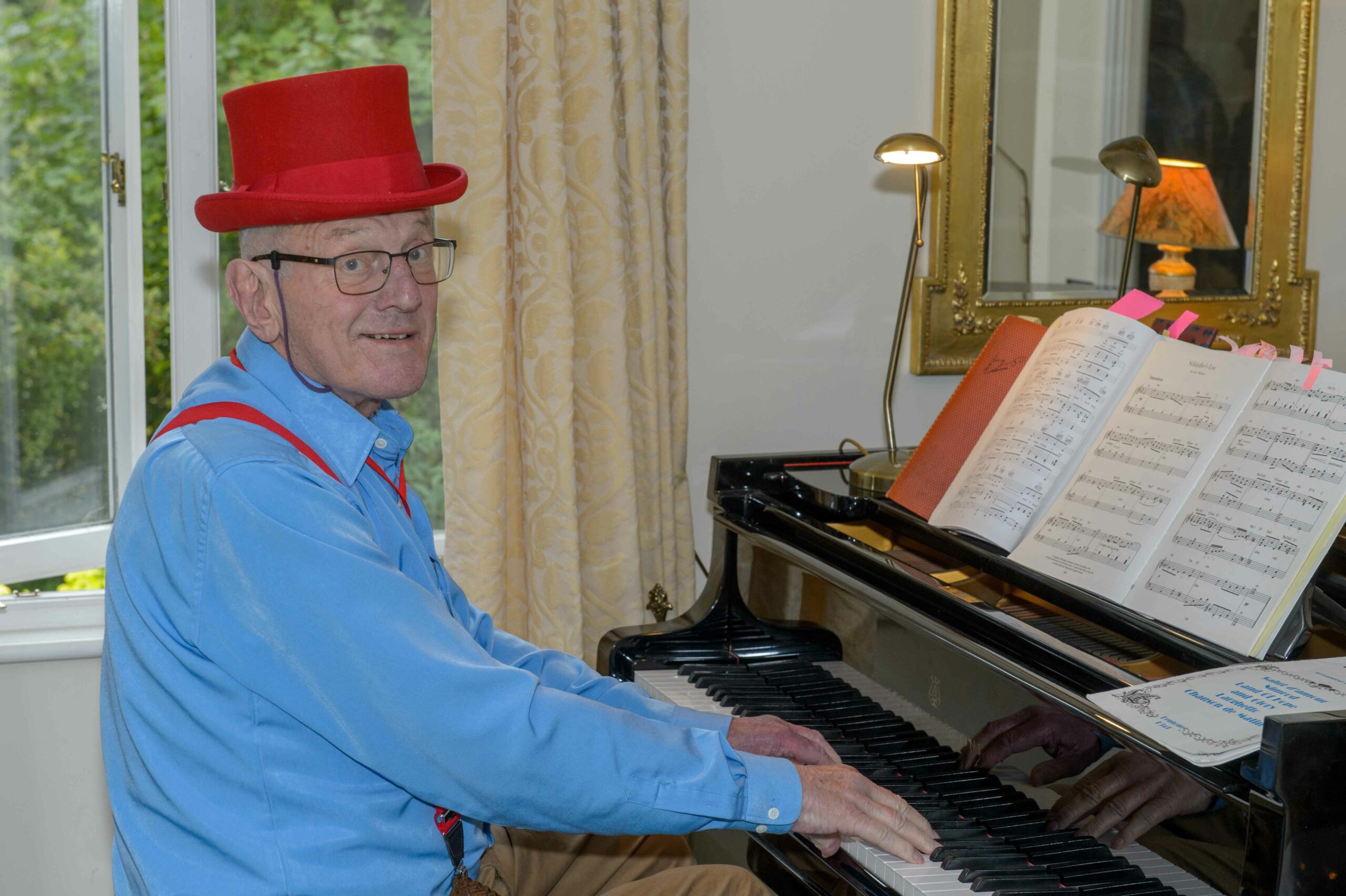 Peter Godber playing piano